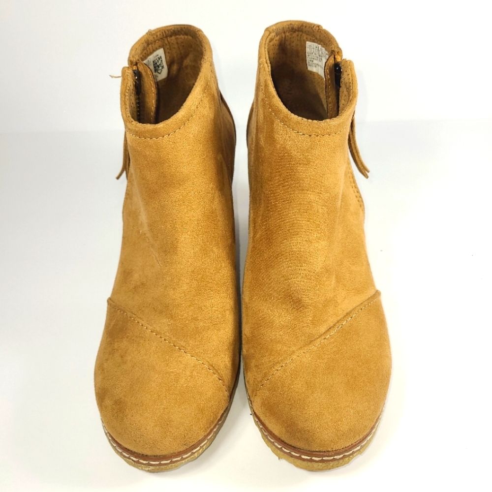 TOMS Suede Ankle Boots In Tan - Picture 4 of 11